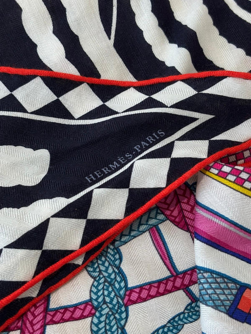 HERMÈS Losange kashmir-silkkihuivi