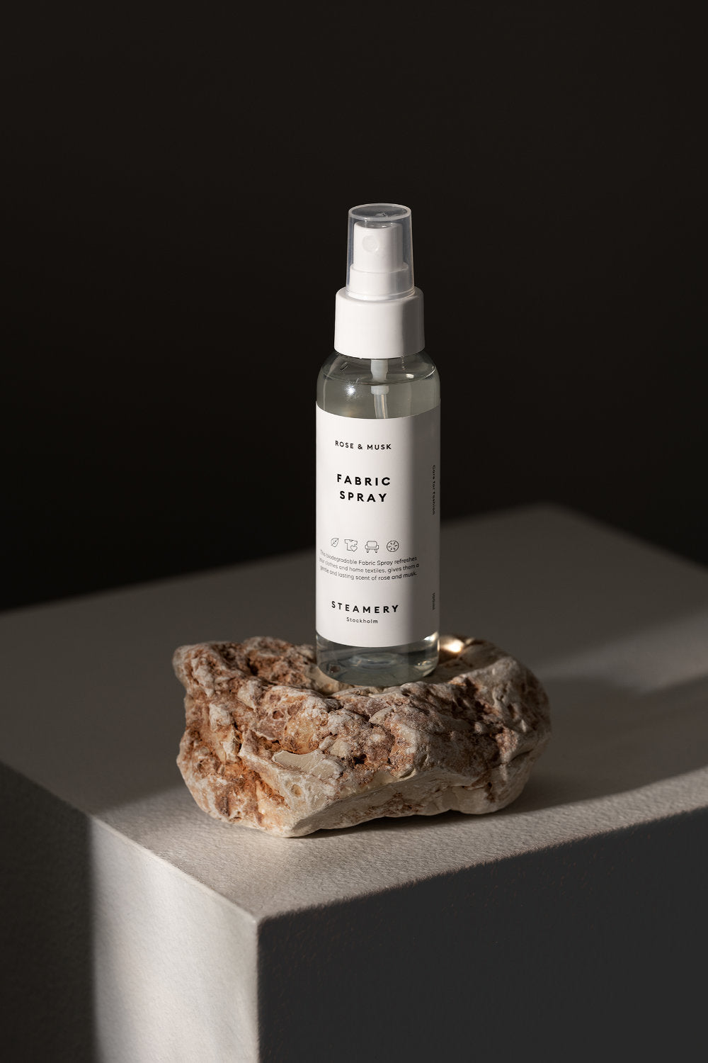 sahkoisyytta-poistava-suihke